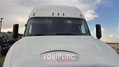 2020 Freightliner CASCADIA 6X4 T/A SLEEPER TRUCK