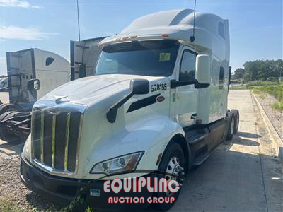 2023 Peterbilt 579 6X4 T/A MID ROOF SLEEPER T