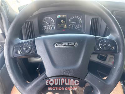 2020 Freightliner CASCADIA