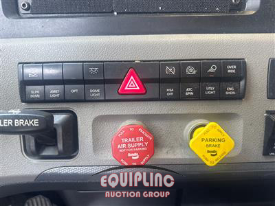 2020 Freightliner CASCADIA