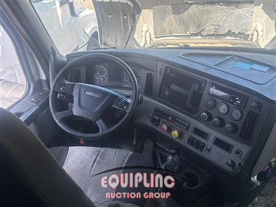 2020 Freightliner CASCADIA