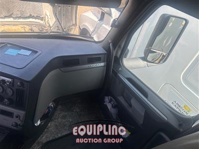 2020 Freightliner CASCADIA