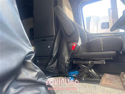 2020 Freightliner CASCADIA