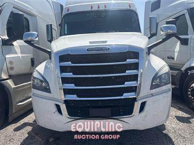 2020 Freightliner CASCADIA