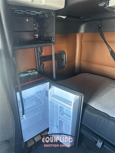 2020 Freightliner CASCADIA