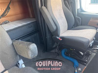 2020 Freightliner CASCADIA