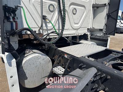 2020 Freightliner CASCADIA