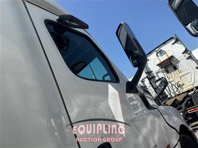 2020 Freightliner CASCADIA