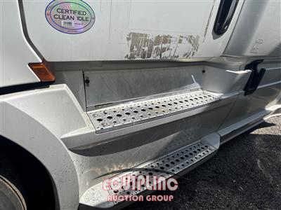 2020 Freightliner CASCADIA