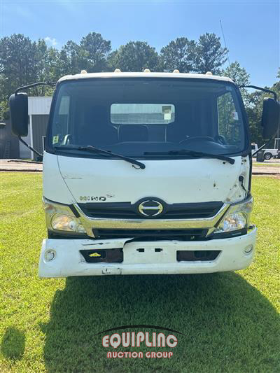 2016 Hino 740