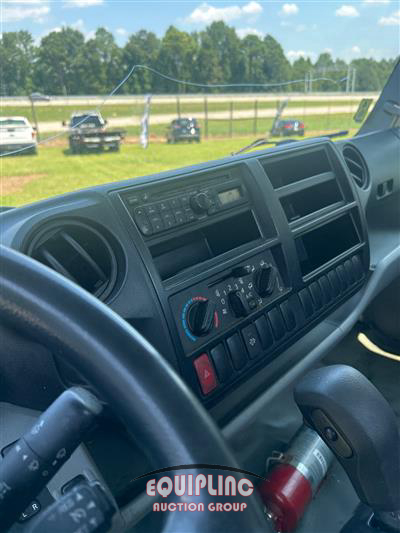 2016 Hino 740