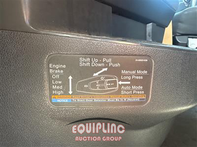 2021 Freightliner CASCADIA 126 6X4 T/A SLEEPER T