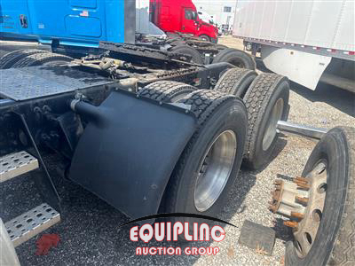 2021 Freightliner CASCADIA 126 6X4 T/A SLEEPER T