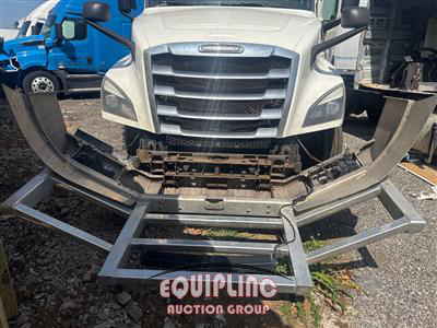 2021 Freightliner CASCADIA 126 6X4 T/A SLEEPER T
