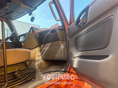 2019 International LT625 6X4 T/A SLEEPER TRUCK TR