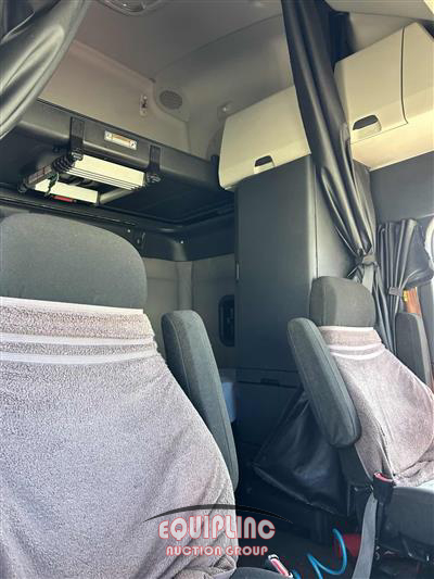 2021 Freightliner Cascadia