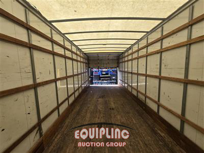 2019 International 4300 4X2 S/A 26FT NON CDL BOX 