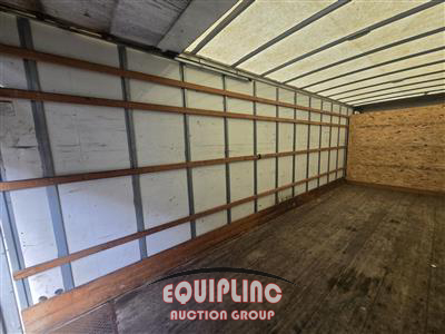 2019 International 4300 4X2 S/A 26FT NON CDL BOX 