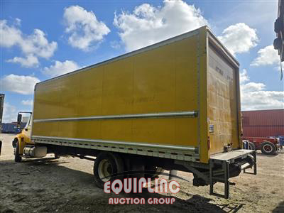 2019 International 4300 4X2 S/A 26FT NON CDL BOX 