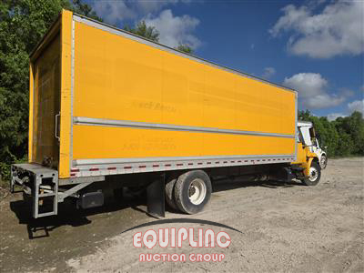 2019 International 4300 4X2 S/A 26FT NON CDL BOX 