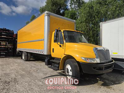 2019 International 4300 4X2 S/A 26FT NON CDL BOX 