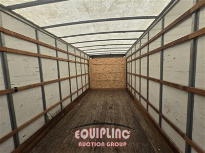 2019 International 4300 4X2 S/A 26FT NON CDL BOX 