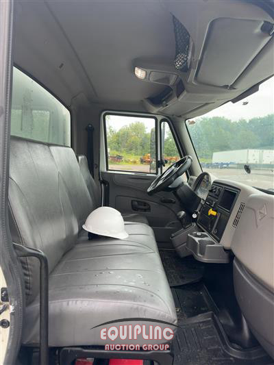2019 International 4300 4X2 S/A UTILITY BODY TRUC