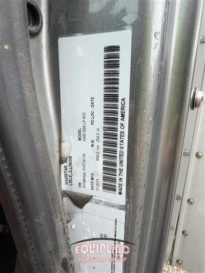 2015 International 4300 4X2 S/A 26FT NON CDL BOX 