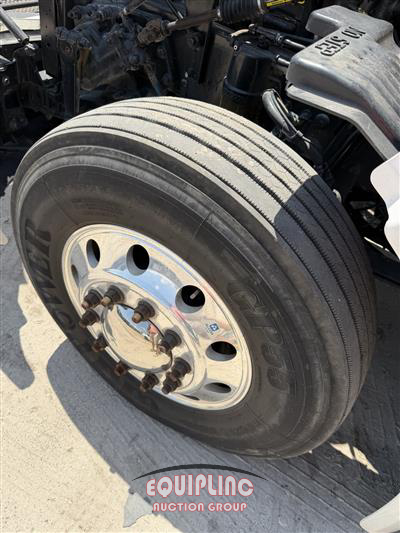 2020 Peterbilt 579 6X4 T/A SLEEPER TRUCK TRAC