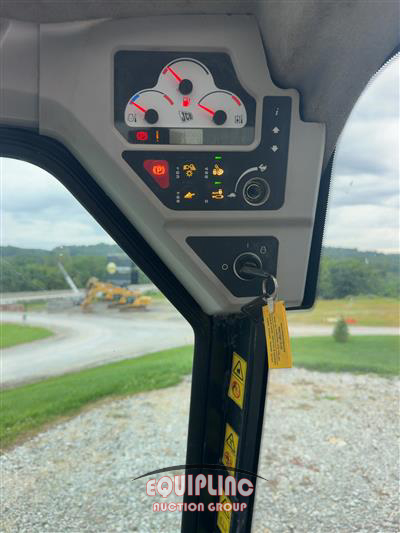 2018 JCB 210T LOADER