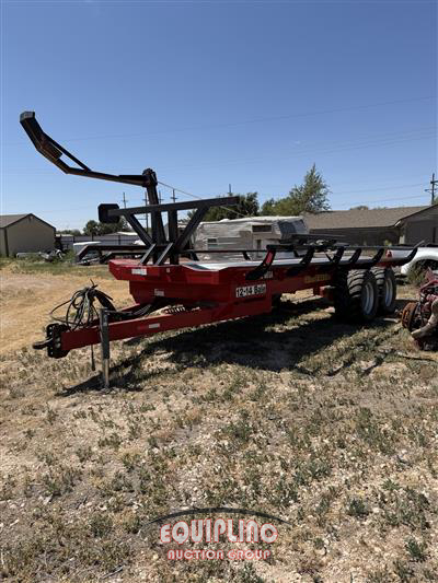 2022 CLOVERDALE MEGA BALE CARRIER