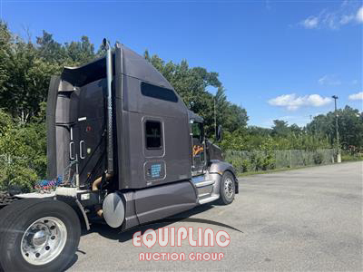 2016 Kenworth T660 6X4 T/A SLEEPER TRUCK TRA