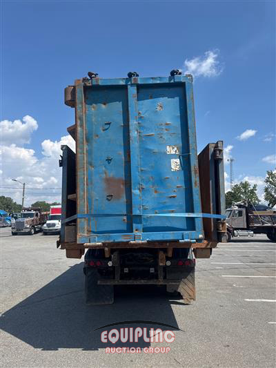 2009 Mack Granite