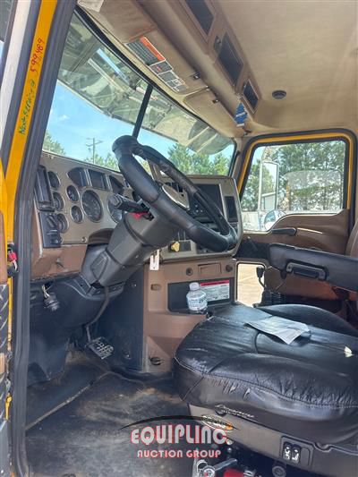 2009 Mack Granite
