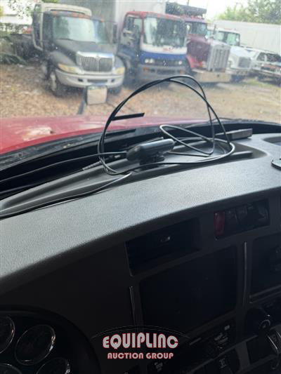 2019 Kenworth T680 T/A 6X4 SLEEPER TRUCK TRA