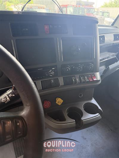 2019 Kenworth T680 T/A 6X4 SLEEPER TRUCK TRA