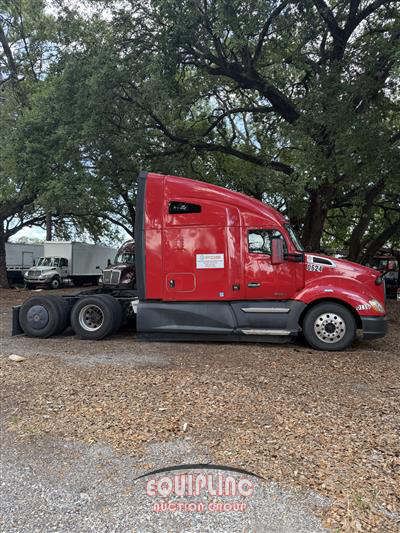 2019 Kenworth T680 T/A 6X4 SLEEPER TRUCK TRA