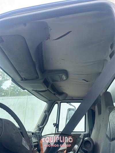 2002 International DuraStar 4300