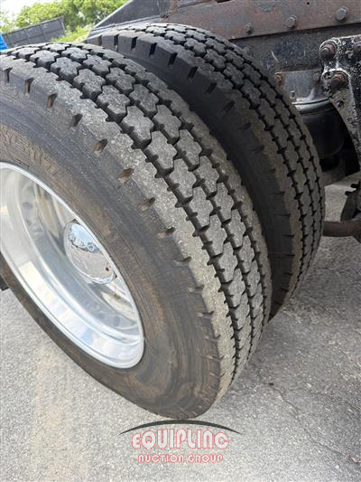 1996 Kenworth T660