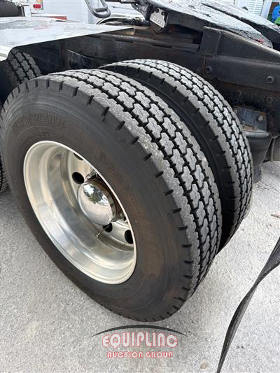1996 Kenworth T660