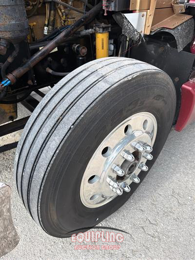 1996 Kenworth T660