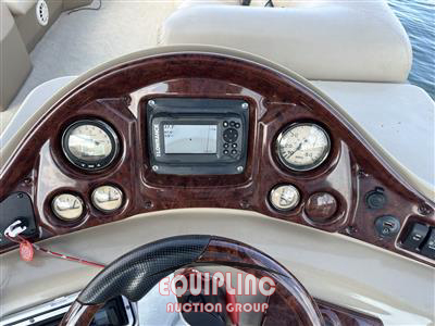 2015 BENTLEY PONTOON BOAT