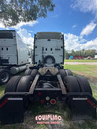 2014 Freightliner Cascadia