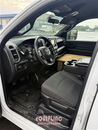 2023 Ram 3500 4X2 S/A CAB & CHASSIS