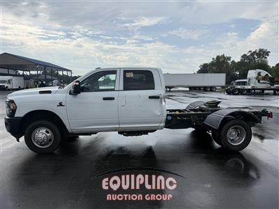 2023 Ram 3500 4X2 S/A CAB & CHASSIS