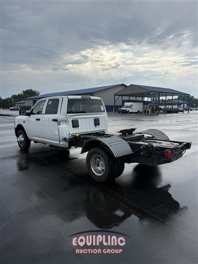 2023 Ram 3500 4X2 S/A CAB & CHASSIS
