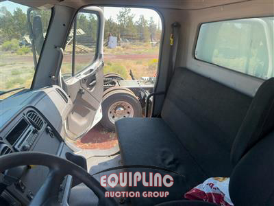 2017 Freightliner M2