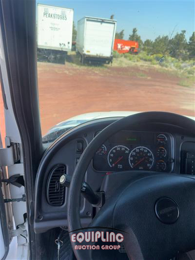 2017 Freightliner M2