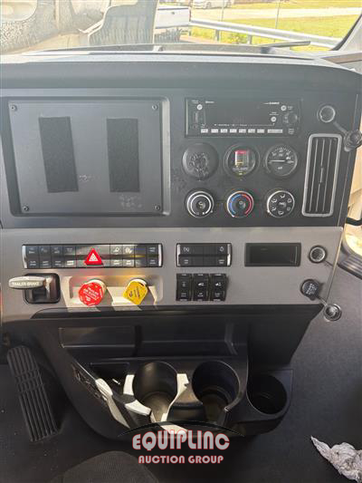 2023 Freightliner Cascadia