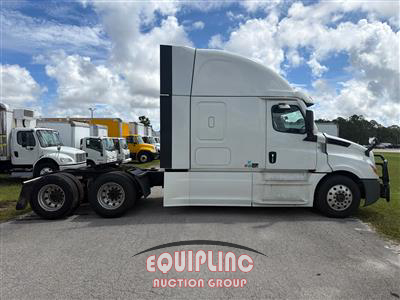 2023 Freightliner Cascadia